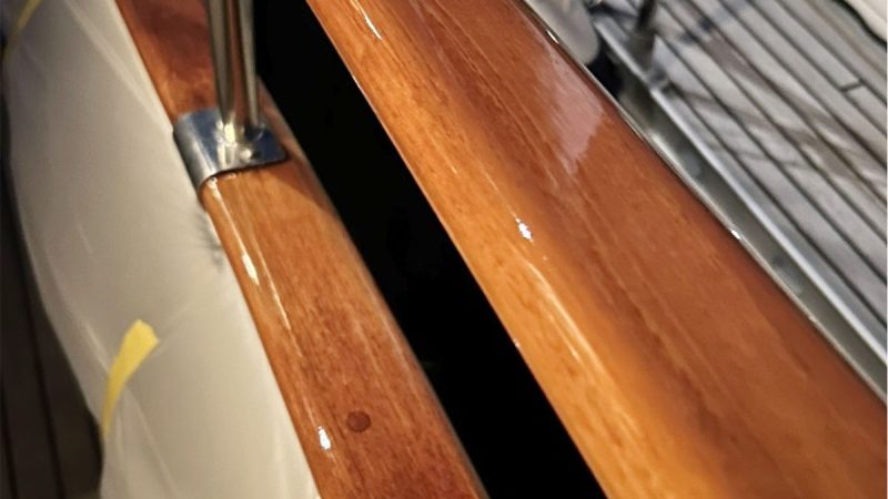 onderhoud-railing-grand-banks-vernis